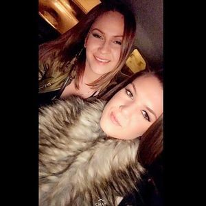 Meet your Posher, Ashley